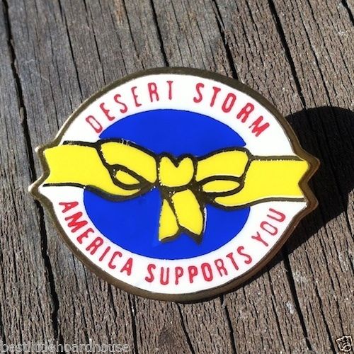 DESERT STORM America Supports Pin Pinback 1990s