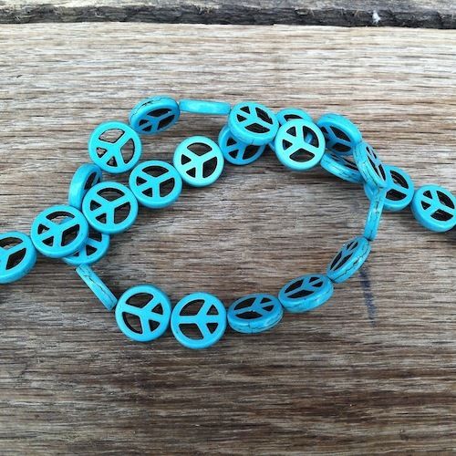 HIPPIE PEACE Howlite Blue Turquoise Beads 1970s