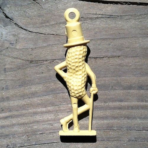 MR. PEANUT Fan Pull Toy 1940s – BestLittleHoardHouse